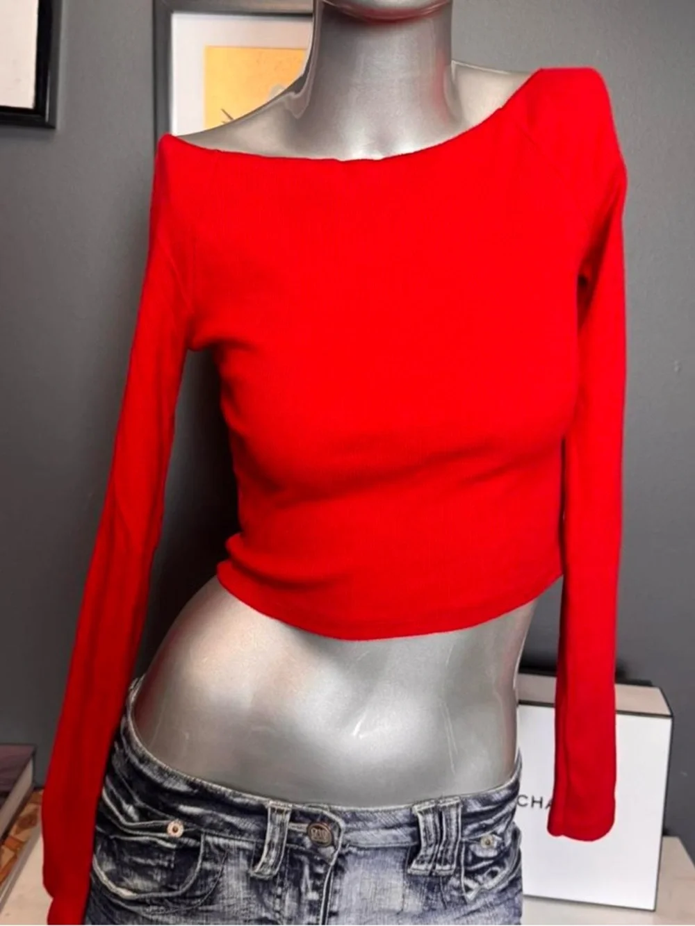 Brandy Melville red off the shoulder long sleeve top - Picture 3 of 5